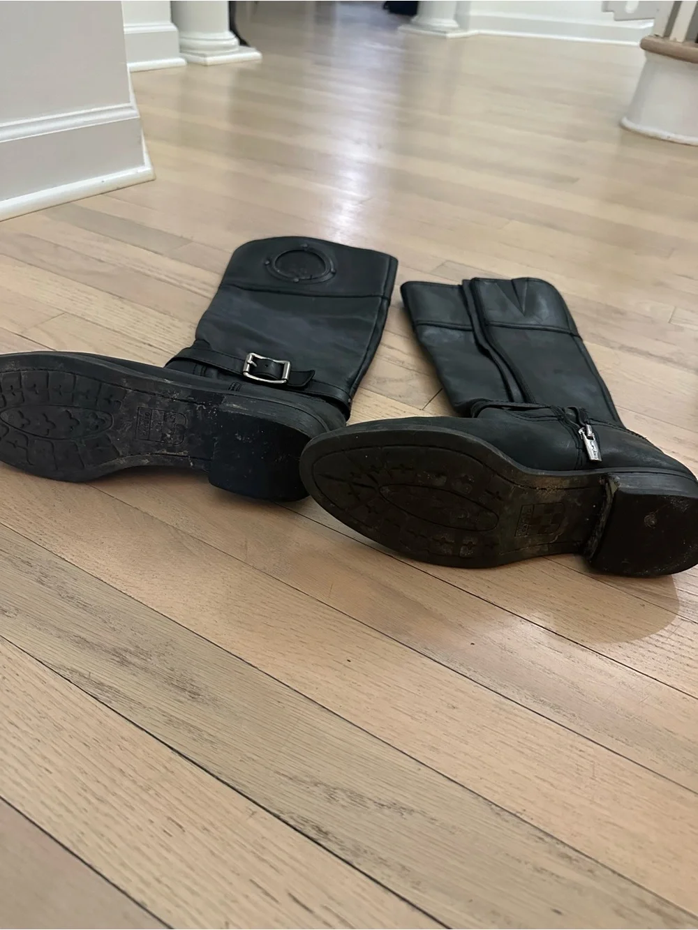 Vince Camuto classic black